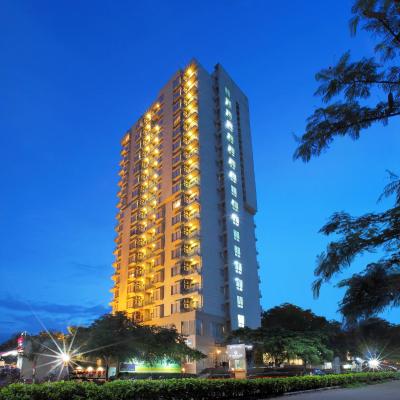 Starlit Suites Bangalore (No - E 39/275, Smondoville Road, Neotown, Electronic city Phase I 560100 Bangalore)