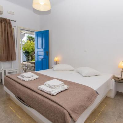 Mykonos Vouniotis Rooms (Vrissi 84600 Mykonos)