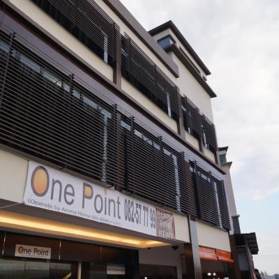 One Point Hotel (Ground Floor, Lot 5385, Block 16, R. H. Plaza 93350 Kuching)