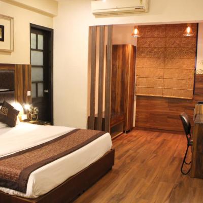 Hotel Imperial Park (Plot No 1795 Sector 45 Near HUDA City Center Metro Station 122003 Gurgaon)