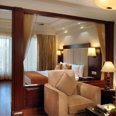 Park Plaza Jodhpur (Jhalamand House Airport Road 342011 Jodhpur)