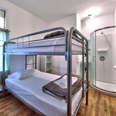 Hotel Mini Inc (1475 Blvd René-Lévesque East, Montréal H2L 2M4 Montréal)