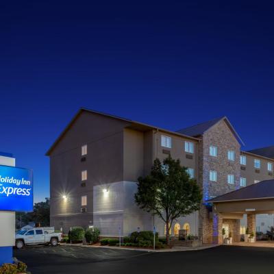 Holiday Inn Express Columbus - Ohio Expo Center, an IHG Hotel (701 East Hudson Street OH 43211 Columbus)