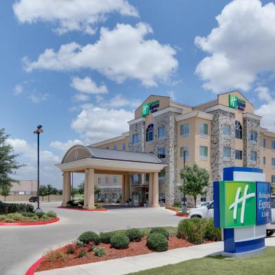 Photo Holiday Inn Express & Suites San Antonio Brooks City Base, an IHG Hotel