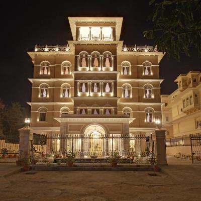 Jhadol Vijay Vilas Near Lake Pichola (6, Haridas Ji Ki Magri, Trident Road Near Oberoi Udai Vilas, Subhash Chauraha, Malla Talai, Udaipur, Rajasthan 313001 Udaipur)