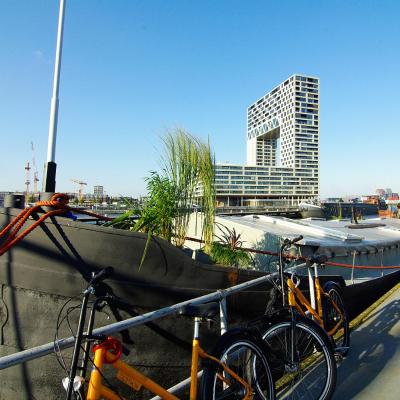 Eco HouseBoat (van Diemenkade 18-2 1013 CR Amsterdam)