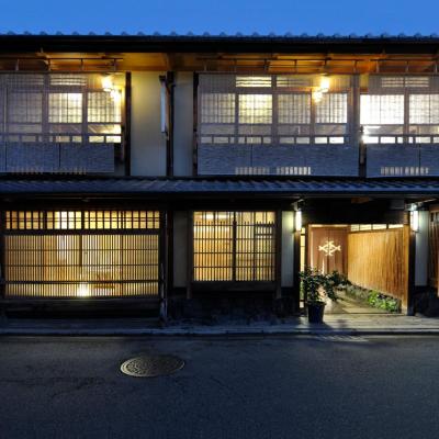 IZUYASU Traditional Kyoto Inn serving Kyoto cuisine (Shimogyo-ku Higashinotoin-dori Shimo Juzuyamachi-agaru Sasaya-cho 272  600-8156 Kyoto)