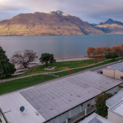 Lakeside Backpackers (18 Lake Esplanade 9300 Queenstown)