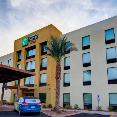 Holiday Inn Express & Suites - Phoenix North - Scottsdale, an IHG Hotel (4575 East Irma Lane 85050 Phoenix)