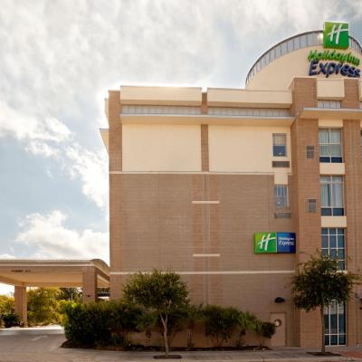 Photo Holiday Inn Express Hotel & Suites San Antonio - Rivercenter Area, an IHG Hotel