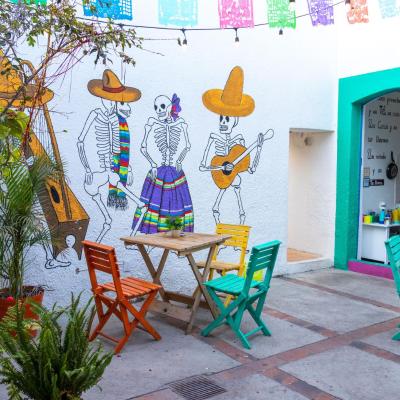 Hostal Casa Colores Adults Only (1844 Calle Efraín González Luna 44160 Guadalajara)