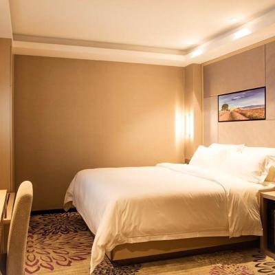 Lavande Hotels·Shenzhen North Railway Station Bantian Metro Station (No.575, Bulong Road, Bantian Street 510000 Shenzhen)