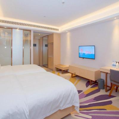 Lavande Hotels·Nanjing South of Olympic Stadium Daishan New Town (70 Qiucun street, xishanqiao Street 210000 Nankin)