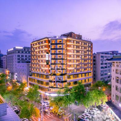 Jinmao Hotel Xi'an Downtown ( Bell & Drum Tower) (No. 36, Zhuba City, Beilin District 710012 Xi'an)