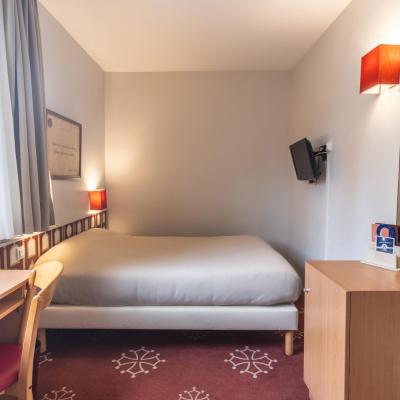 Hotel Ours Blanc - Place Victor Hugo (25 Place Victor Hugo 31000 Toulouse)