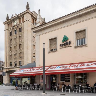 El Hostel & CO (Plaza las estaciones 1 39002 Santander)