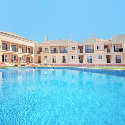 Aquamar Albufeira Aparthotel (Travessa 25 De Abril, Olhos D' Agua 8200-647 Albufeira)