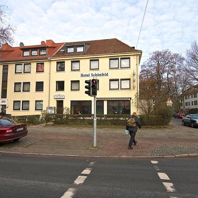 Hotel Schönfeld (Gröpelinger Heerstraße 87 28237 Brême)