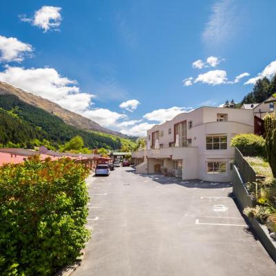 Cranbury Court Apartments (19-23 Gorge Road 9348 Queenstown)