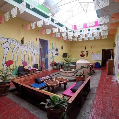 Iguana Hostel Oaxaca (Calle 1008 Morelos, Oaxaca centro 68000 Oaxaca)