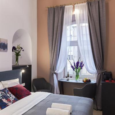 7 HEAVEN Elegant Rooms KRAKÓW Old Town (Świętej Gertrudy 7/3A Ground floor 31-046 Cracovie)