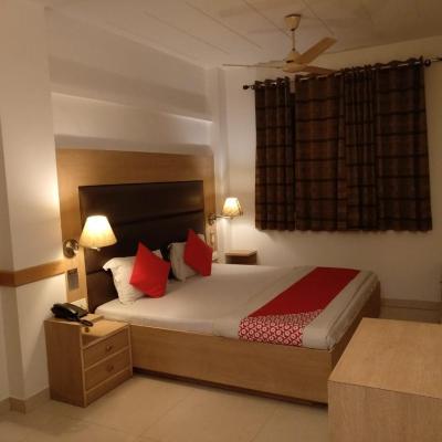 Hotel Arina Inn (38, Netaji Subhash Marg Daryaganj, New Delhi 110002 New Delhi)