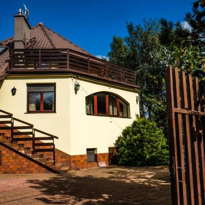 Villa 37b Bed and Breakfast (Zwoleńska 37b budynek 04-761 Varsovie)