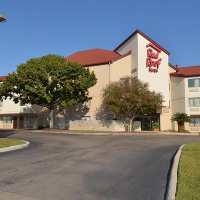 Red Roof Inn San Antonio Airport (333 Wolfe Road TX 78216 San Antonio)