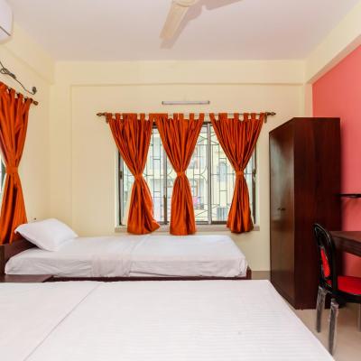 swaran stay guest house ***** (137 VIP Road mali bagan poodhar vihar  kolkata airport 137 VIP Road mali bagan poodhar vihar  kolkata airport 700052 Kolkata)