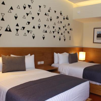 Hotel México Plaza Querétaro (Carretera 45D Querétaro-Celaya, dentro de Hilvana Outlet 76178 Querétaro)