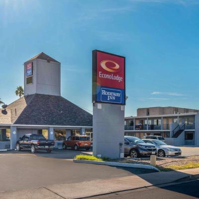 Econo Lodge Phoenix North I-17 (2735 West Sweetwater Avenue AZ 85029 Phoenix)