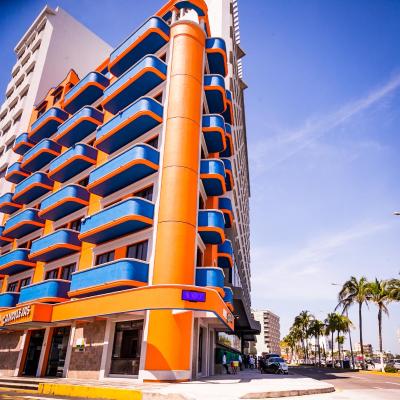 Hotel Candilejas Playa (Juan Barragan No. 35 Col. Flores Magón 91900 Veracruz)