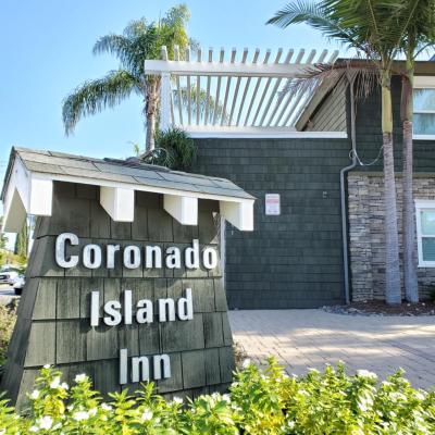 Coronado Island Inn (301 Orange Ave CA 92118 San Diego)