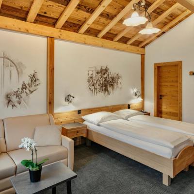 Hotel Antika (Kirchstrasse 42 3920 Zermatt)