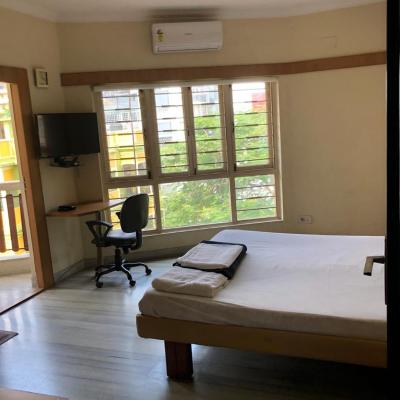 Ballygunge Guest House (54 Hazra Road 700019 Kolkata)