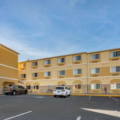 Comfort Inn & Suites Alameda at Albuquerque Balloon Fiesta Park (5811 Signal Avenue North East NM 87113 Albuquerque)