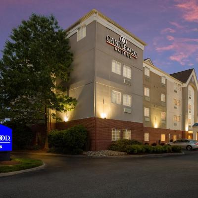 Photo Candlewood Suites Virginia Beach Town Center, an IHG Hotel