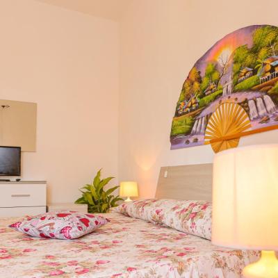 Mini Hotel Rendez Vous (via parroco L. D'Abundo, 62 80075 Ischia)