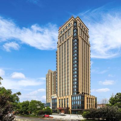 Ramada Plaza by Wyndham Wuhan Huangpi (BLD 1, Mu Lan Plaza, Shuang Feng Avenue, Qian Chuan Street 430300 Wuhan)