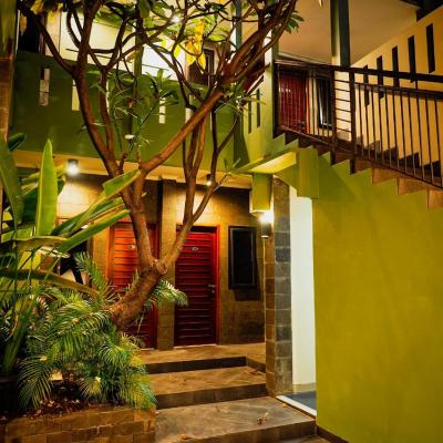 Rhiz Guest House Tebet (Jalan Asem Baris Raya No.42-44, RT.3/RW.5 Kebon Baru, Kecamatan Tebet Kota Jakarta Selatan, DKI Jakarta 12830 12830 Jakarta)