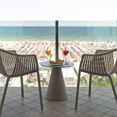 Hotel Regina in spiaggia (Viale Regina Margherita 76 47831 Rimini)