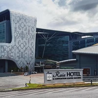 Raia Hotel & Convention Centre Kuching (Jalan Lapangan Terbang 93250 Kuching)