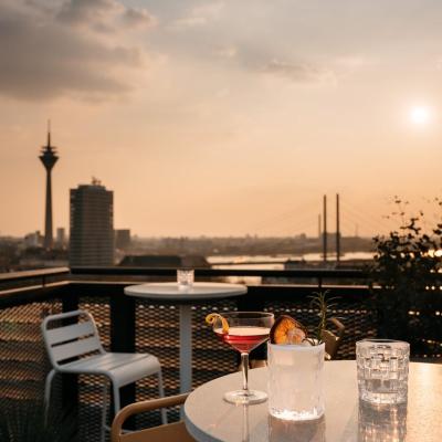 Ruby Luna Hotel Dusseldorf (39 Kasernenstraße 40213 Düsseldorf)