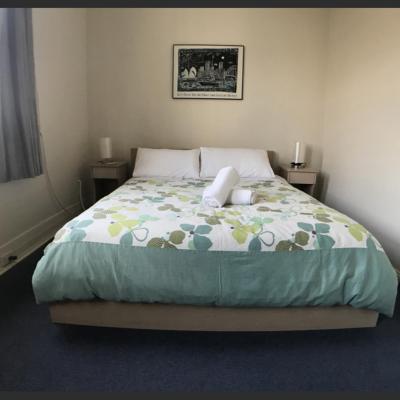 Malvern Backpackers (FL1/93-95 Glenferrie Road 3144 Melbourne)