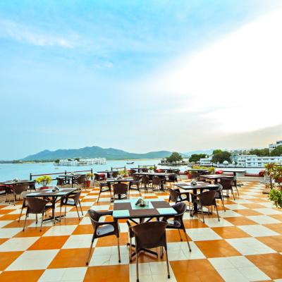 Hotel Devraj Niwas on Lake Pichola (32 Lal Ghat, Behind Jagdish Temple 313001 Udaipur)