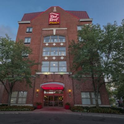 Red Roof Inn PLUS+ Columbus Downtown - Convention Center (111 E. Nationwide Blvd. OH 43215 Columbus)