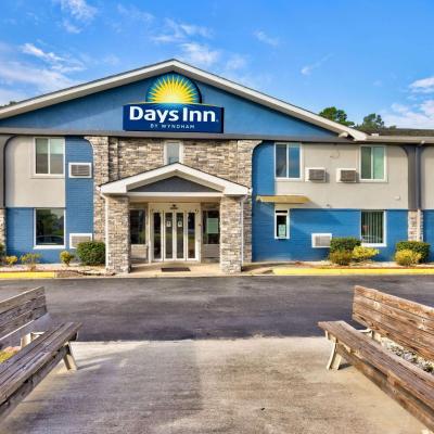 Days Inn by Wyndham Savannah Gateway I-95 (15 Fort Argyle Rd  31419-9276 Savannah)