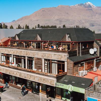 Adventure Queenstown Hostel (36 Camp Street Level 1 9300 Queenstown)