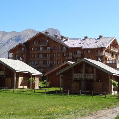 Residence Le Hameau du Puy by Actisource (Le Hameau du Puy, station de ski Superdevoluy 05250  Le Dévoluy)