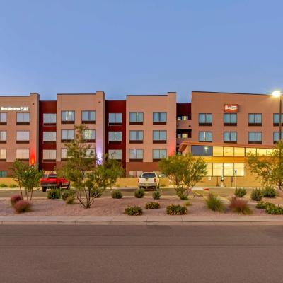 Best Western Plus Executive Residency Phoenix North Happy Valley (2108 West Whispering Wind Dr  85085 Phoenix)